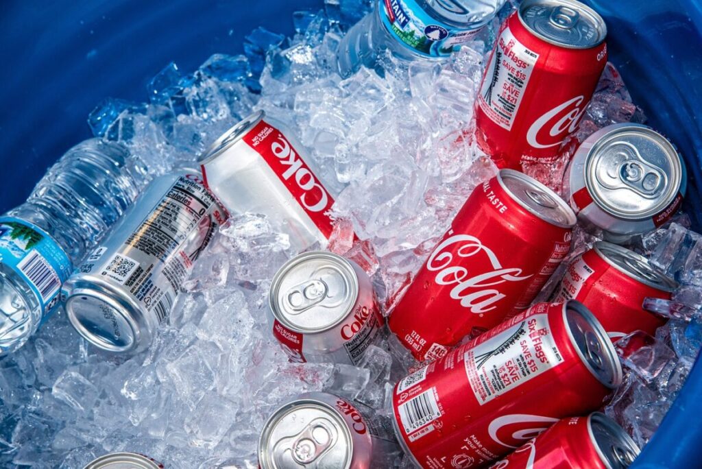 Coca Cola: maxi ritiro in Europa, colpa del clorato