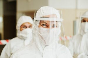 Lotta al Covid: lo studio italiano che sa chi vaccinare