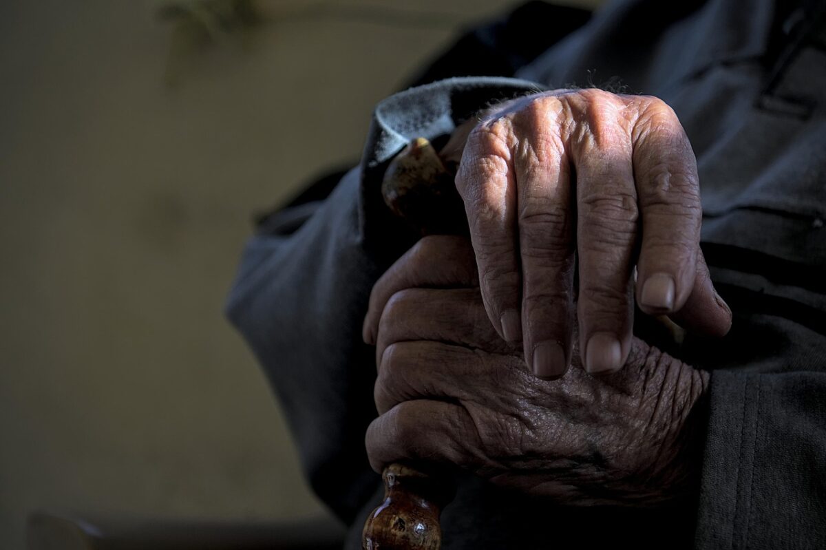 Vivremo sempre di meno: cosa sta succedendo all’uomo