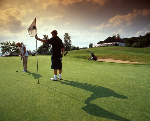 Abiti vicino ad un campo di golf? Rischi questa malattia