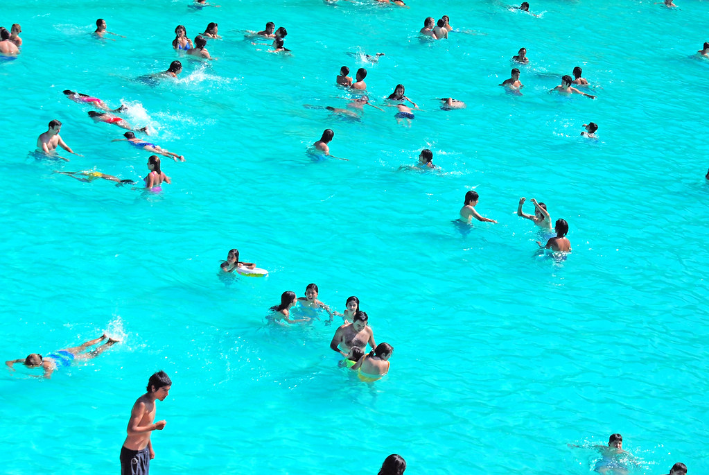 Troppo cloro in piscina? Quali sono i rischi che stai correndo Troppo cloro in piscina? Quali sono i rischi che stai correndo