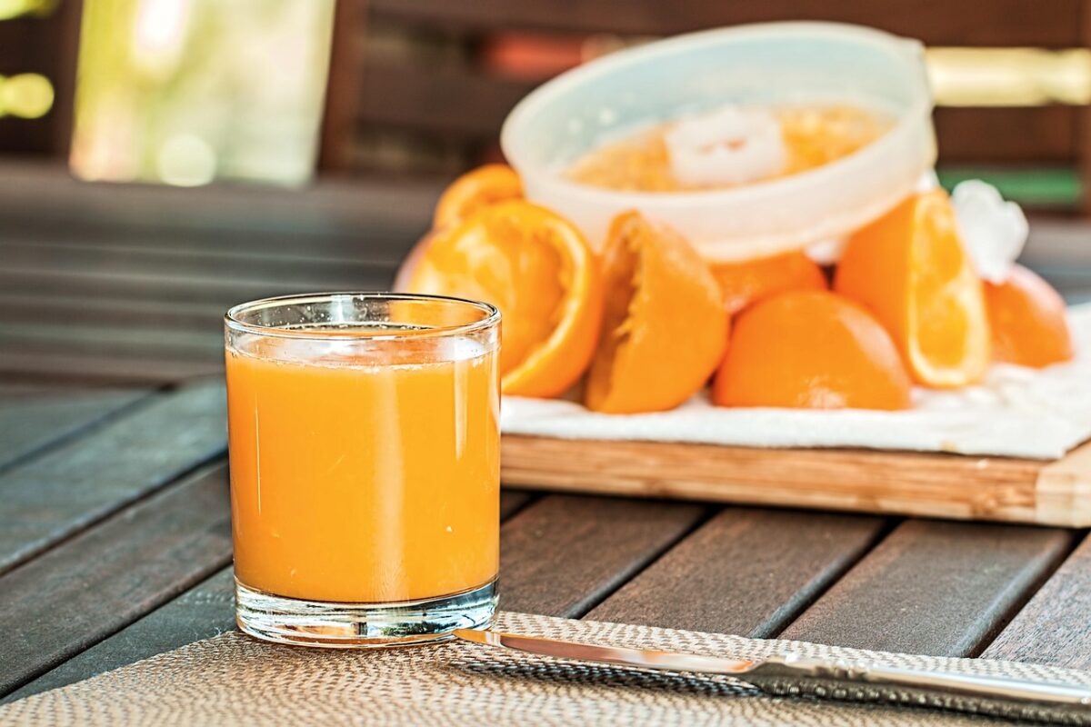 Vitamina C e farmaci: quando l’integrazione può diventare un rischio