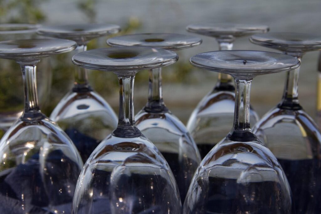 Richiamo Flying Tiger: bicchieri in vetro con fiori fuori norma