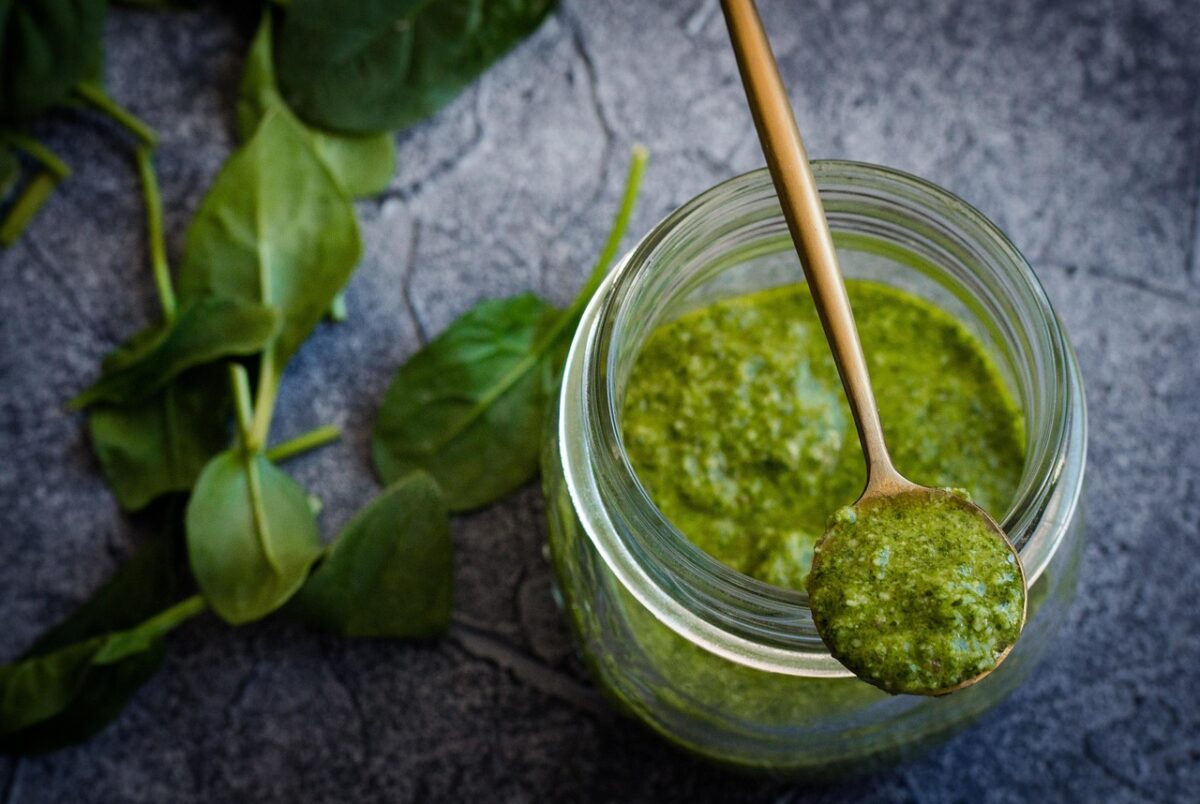 Pesto da supermercato, l’indagine Altroconsumo non fa sconti: nessuno promosso a pieno