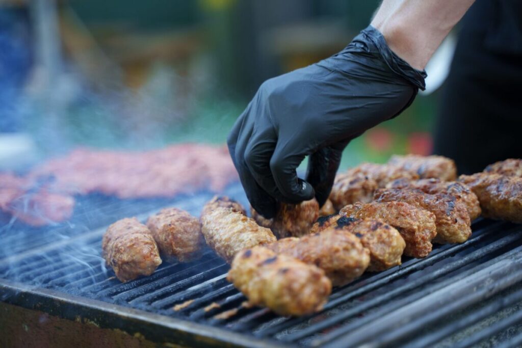 Action richiama un guanto per barbecue e forno Big Jef: rischio ustioni per i consumatori