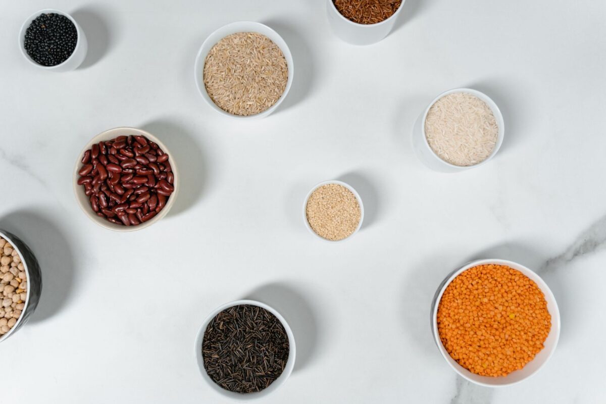 Gonfiore addominale: 6 alimenti da tenere d’occhio quando la pancia si tende