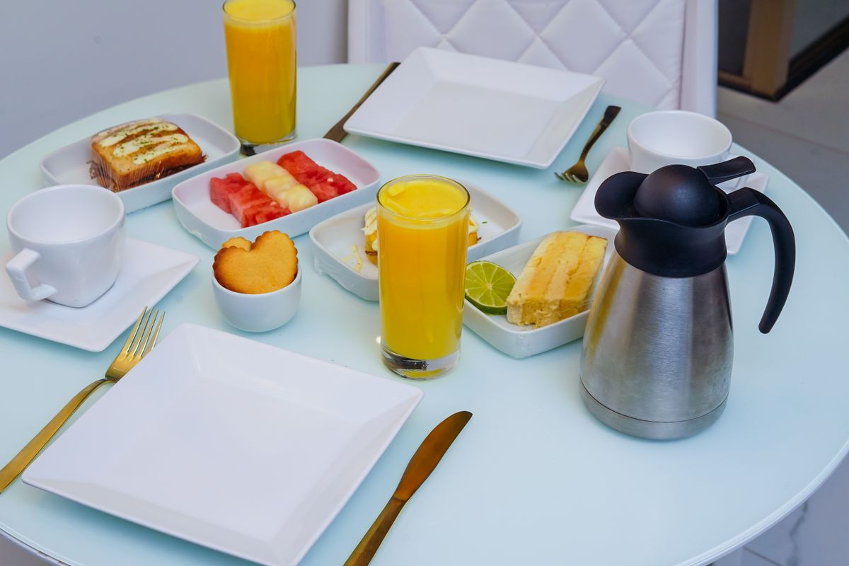 Colazione perfetta per l’intestino: i 5 alimenti da mettere nel piatto per stare bene e non avere fame Colazione perfetta per l’intestino: i 5 alimenti da mettere nel piatto per stare bene e non avere fame