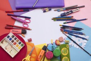 Maxi sequestro di materiale scolastico: la GDF irrompe in una grande città