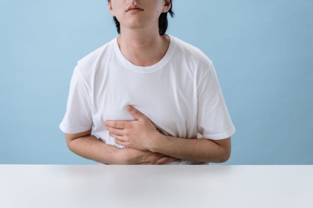 Reflusso gastro-esofageo: cosa mangiare e cosa evitare per ridurre i sintomi